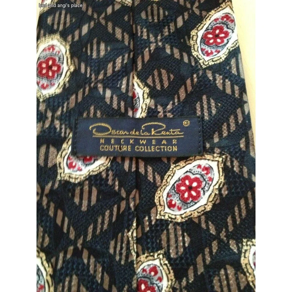 Oscar De La Renta Men's Tie Black 100% SIlk Floral Print Neck Tie